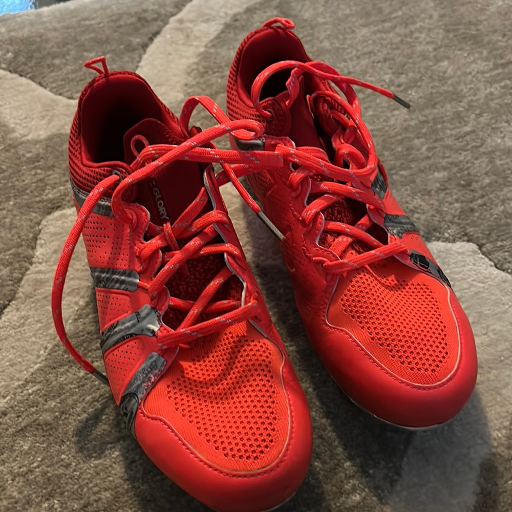 Women’s 8 under armour lacrosse cleats